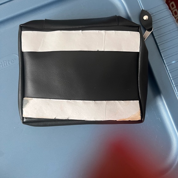 Genuine Factory Hyundai Medical First Aid Kit Brand New - Picture 3 of 7